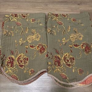 Floral Embroidered Women Shorts